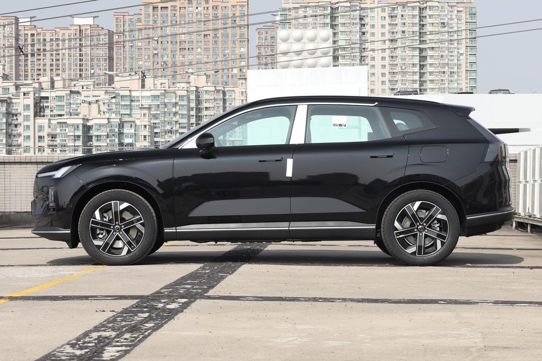Volvo XC70 2026, фото 4