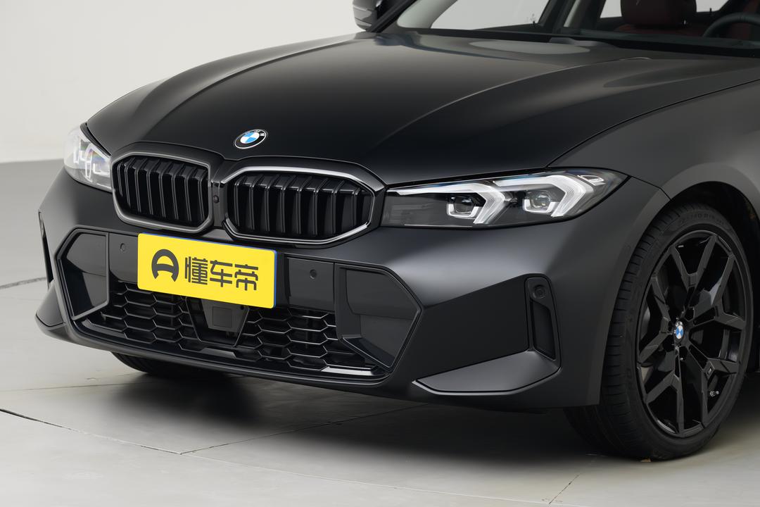 BMW 3 Series 2026, фото 9