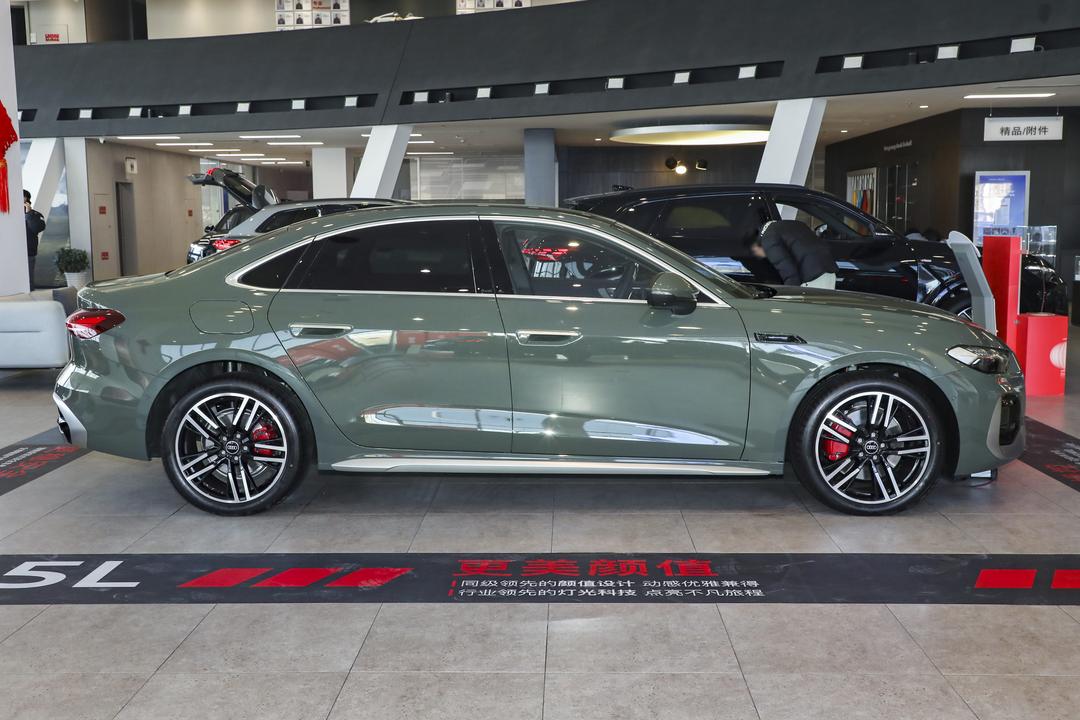 Audi A5L 2026, фото 8