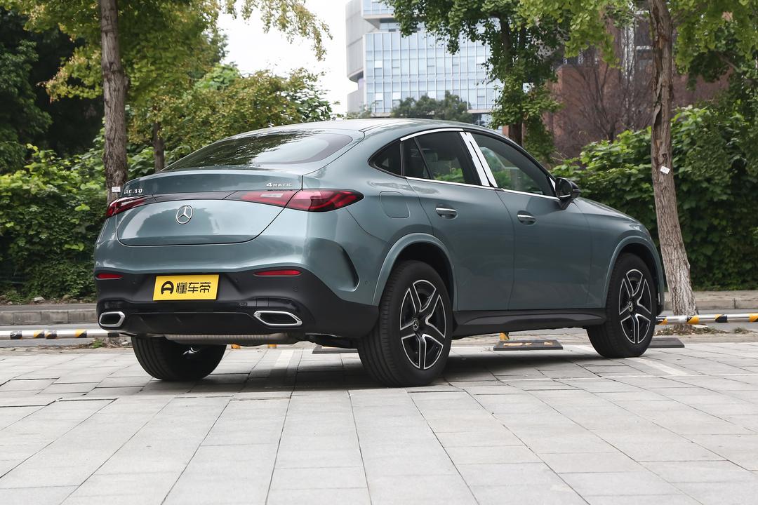 Mercedes-Benz GLC Coupe 2026, фото 7