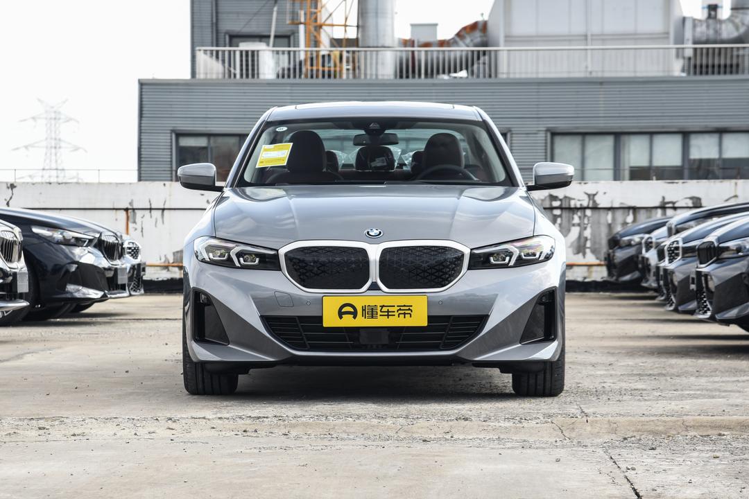 BMW i3 2026, фото 2