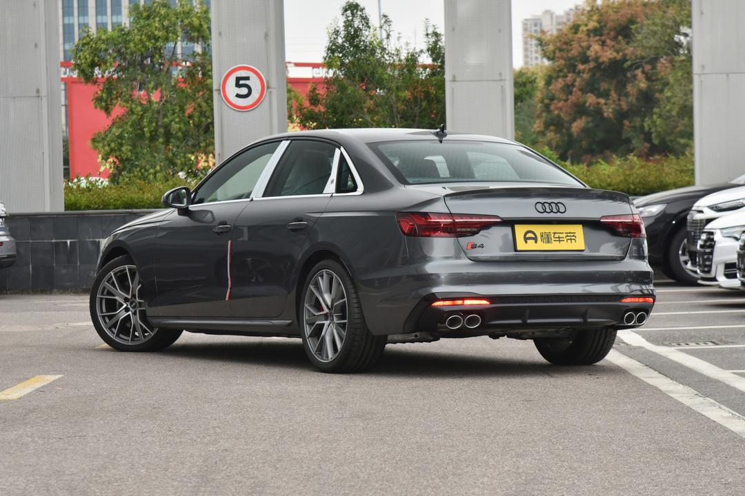 Audi S4 2026, фото 5