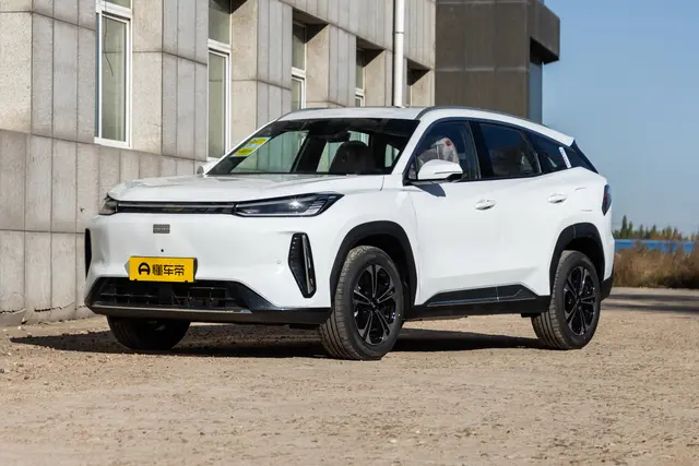 Geely M7 2026 — купить из Китая под заказ