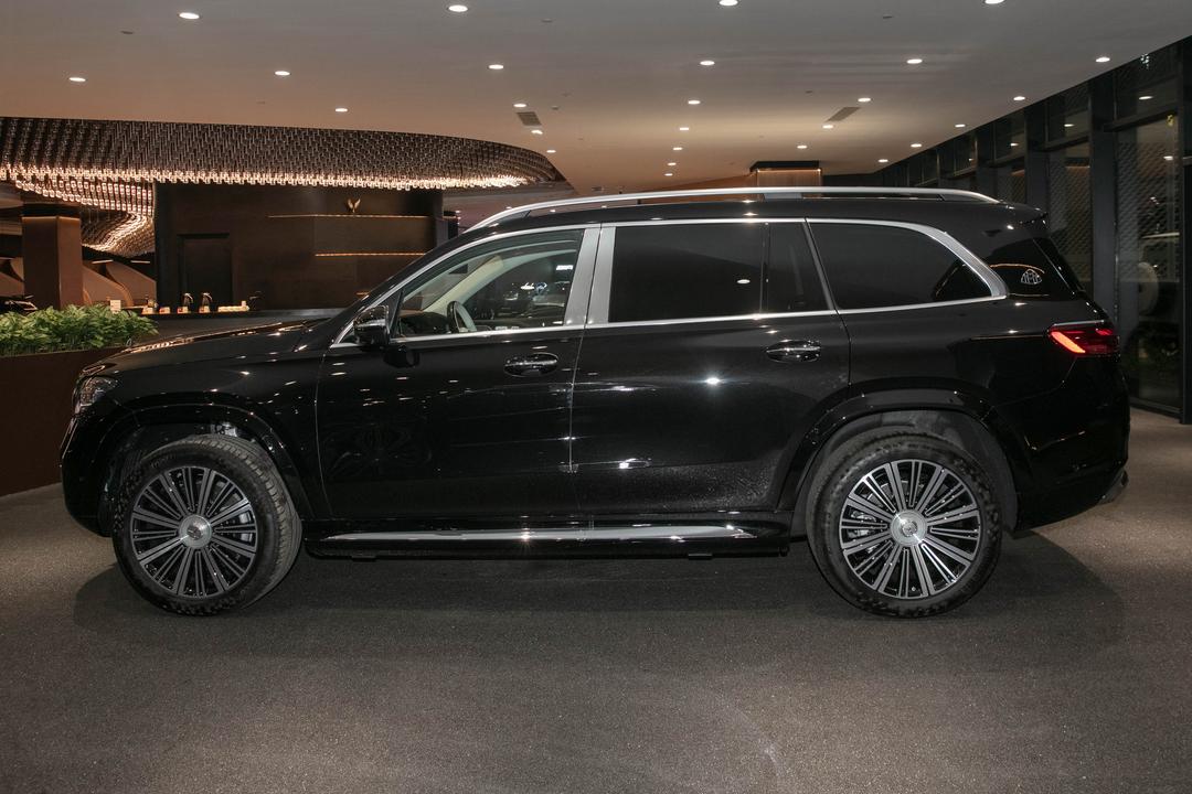 Mercedes-Benz Maybach GLS 2026, фото 4
