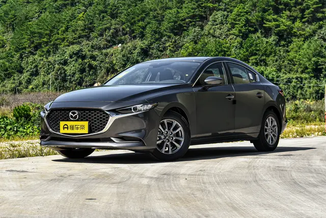 Mazda Mazda 3 2026 — купить из Китая под заказ