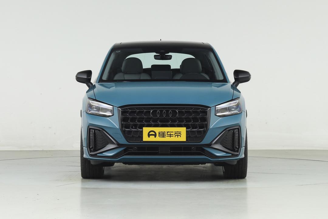 Audi Q2L 2026, фото 2