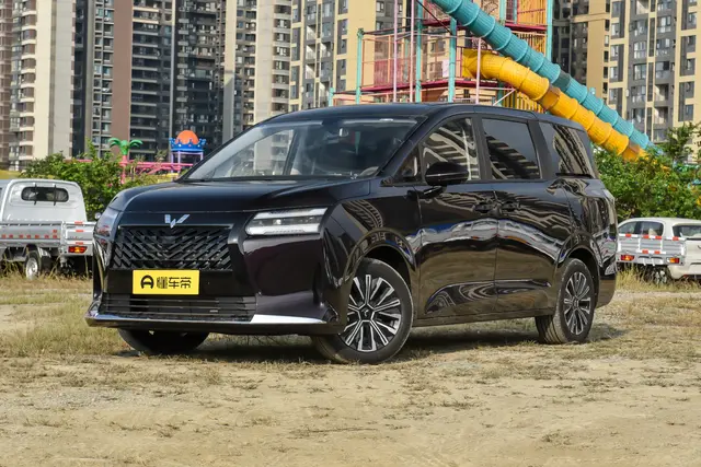 Wuling Starlight 730 PHEV 2026 — купить из Китая под заказ