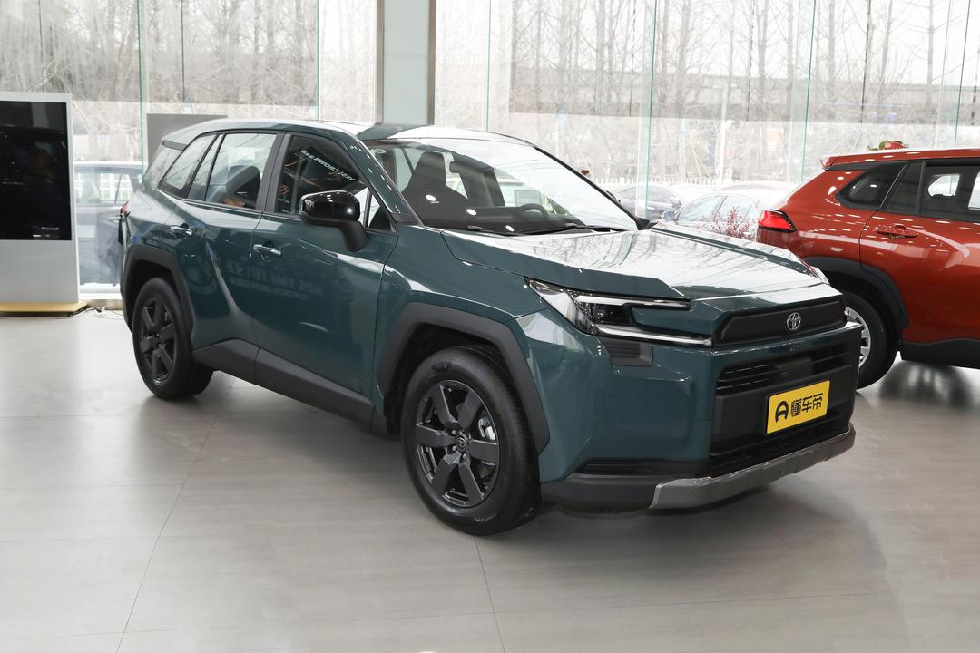 Toyota RAV4 2026, фото 3