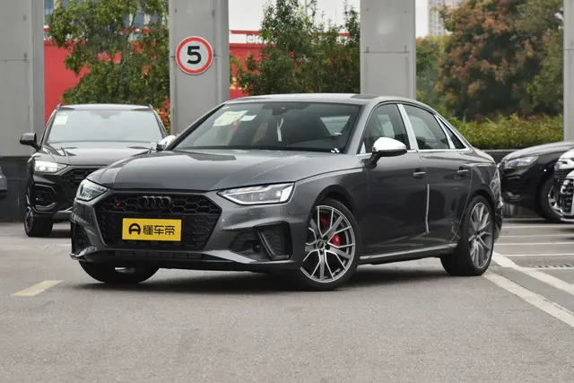 Audi S4 2026 — купить из Китая под заказ