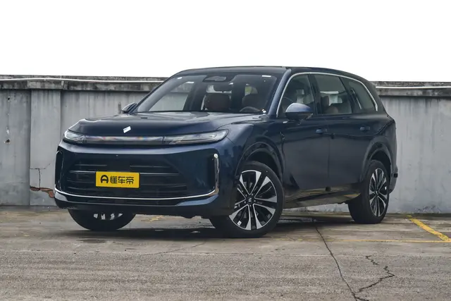 Baojun Huajing S 2026 — купить из Китая под заказ