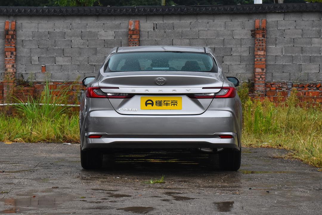 Toyota Camry 2026, фото 6