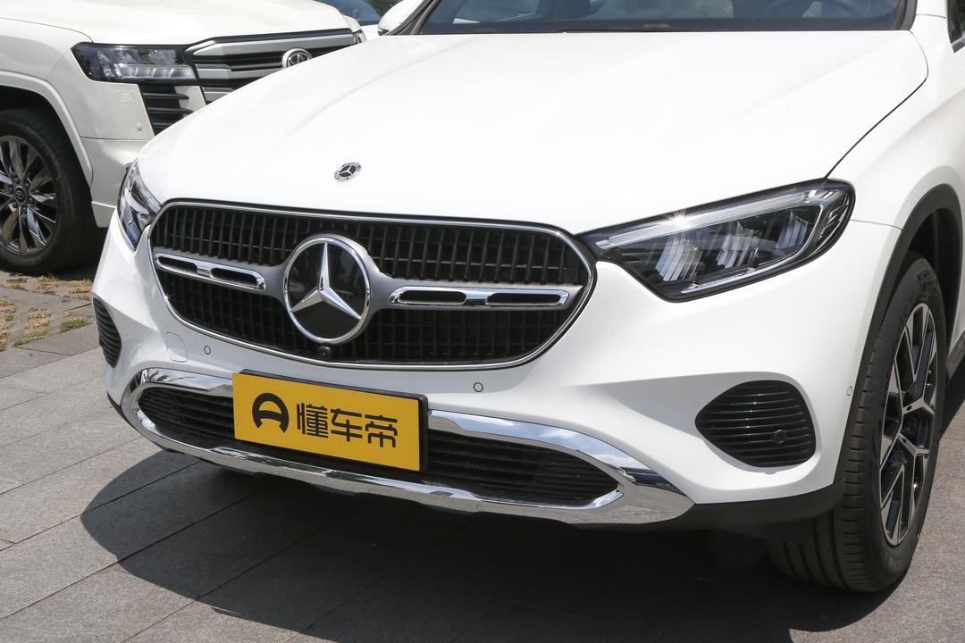 Mercedes-Benz GLC-Class 2026, фото 9