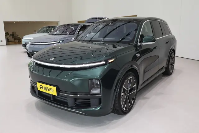 Li Auto L8 2026 — купить из Китая под заказ