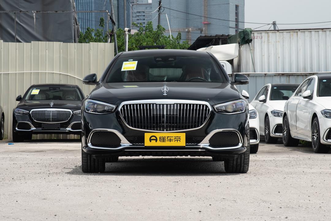 Mercedes-Benz Maybach S-Class 2026, фото 2