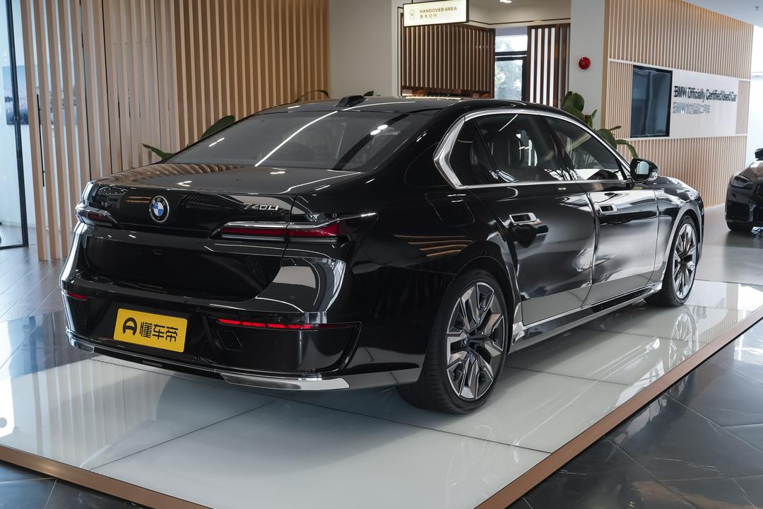 BMW 7-Series 2026, фото 7