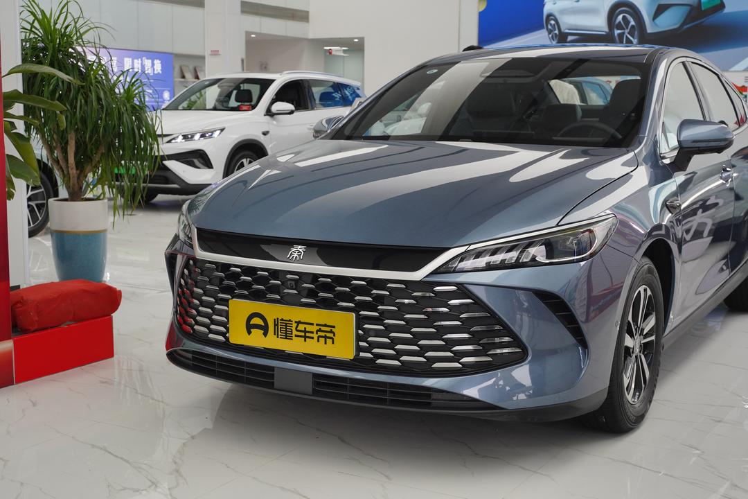 BYD Qin PLUS DM 2026, фото 9