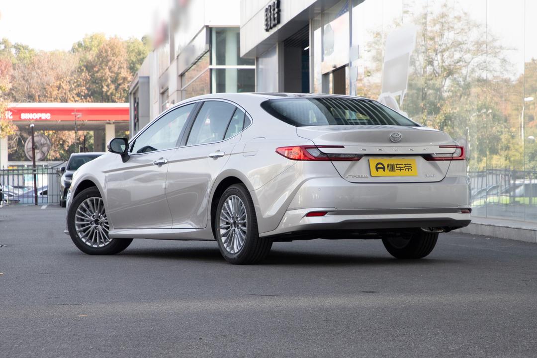 Toyota Camry 2026, фото 5