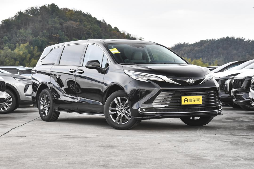 Toyota Sienna 2026, фото 3