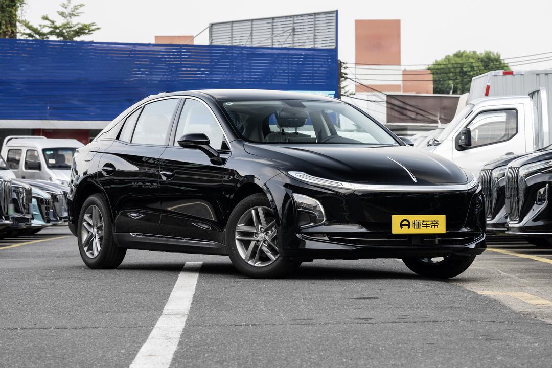 Hongqi E-QM5 2026, фото 3