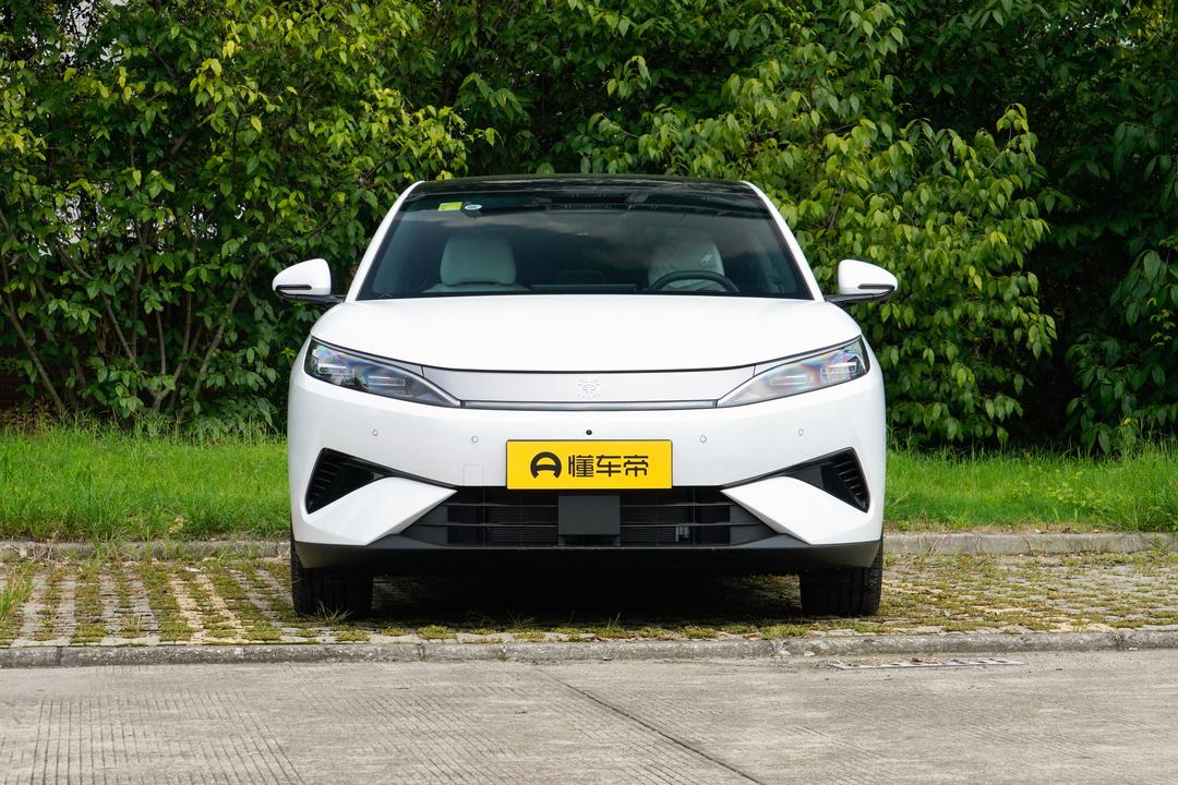 BYD Qin MAX EV 2026, фото 2