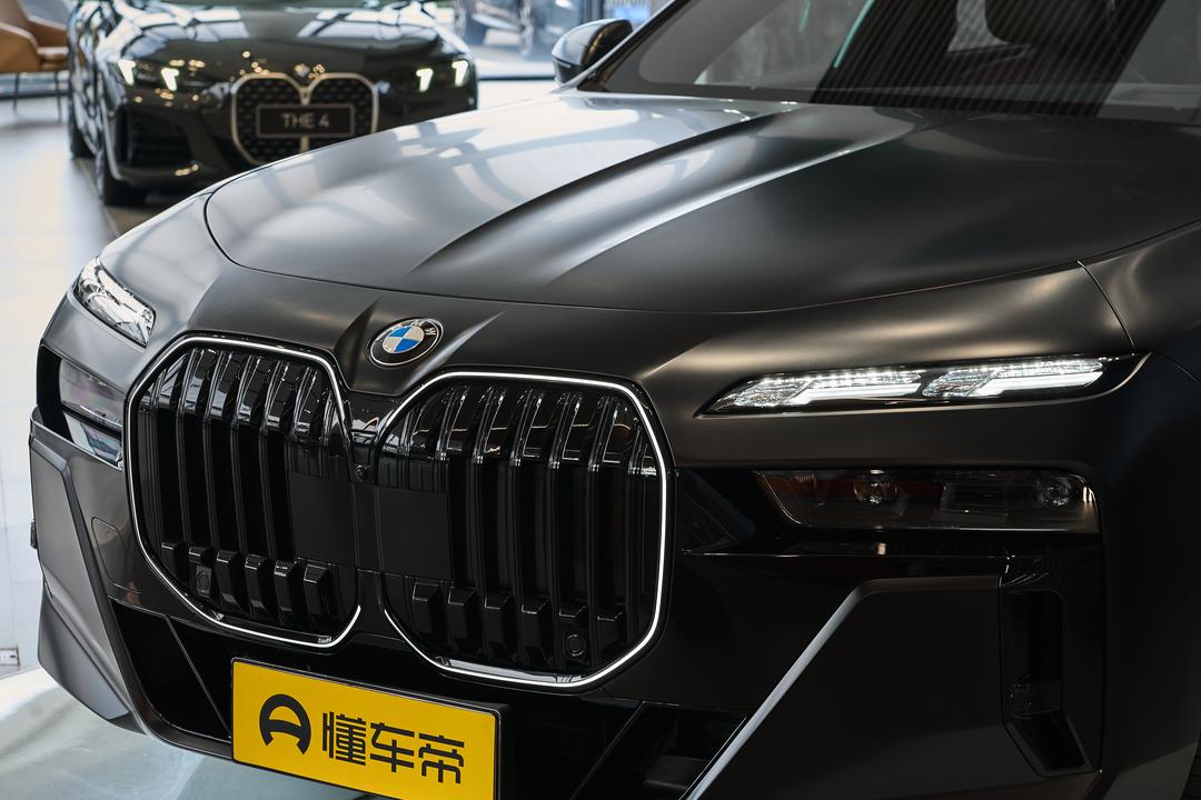 BMW 7-Series 2026, фото 12
