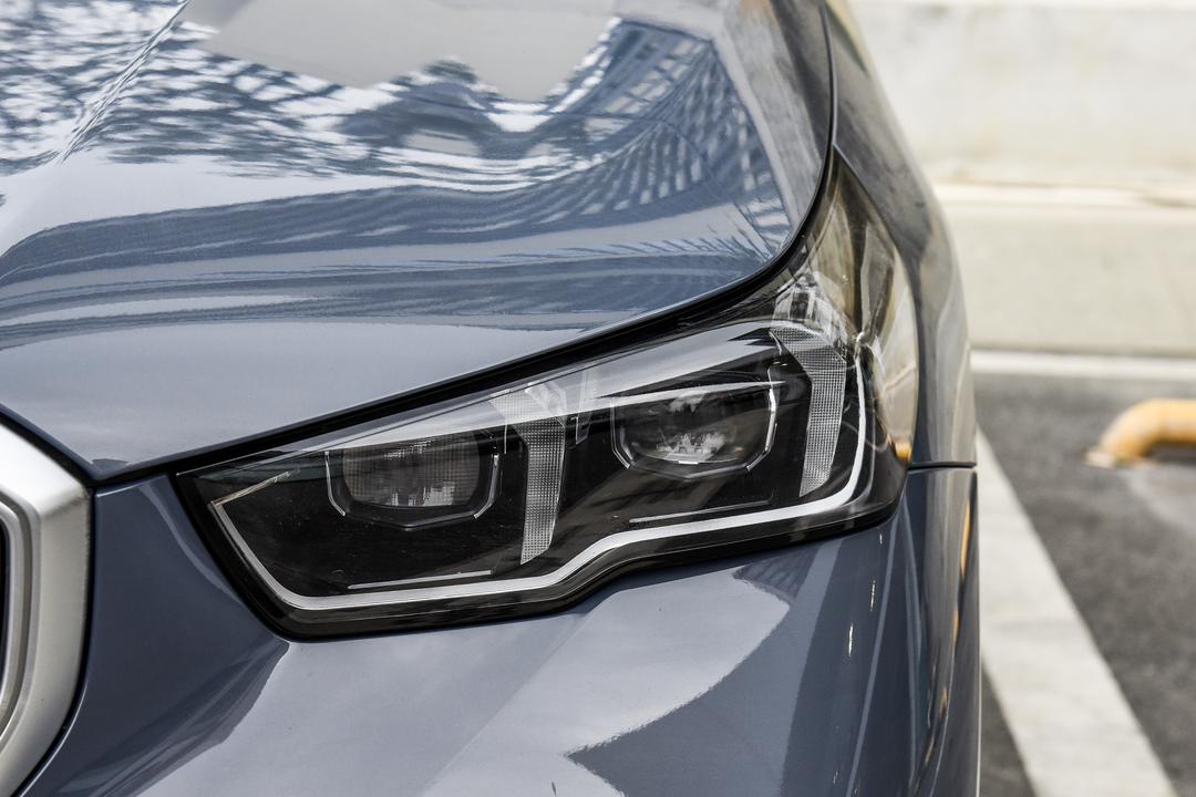 BMW 5 Series 2026, фото 11
