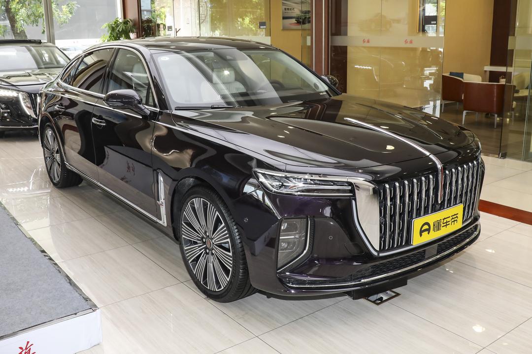 Hongqi H9 2026, фото 3