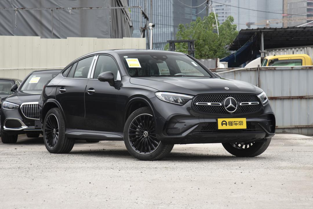 Mercedes-Benz GLC Coupe 2026, фото 3