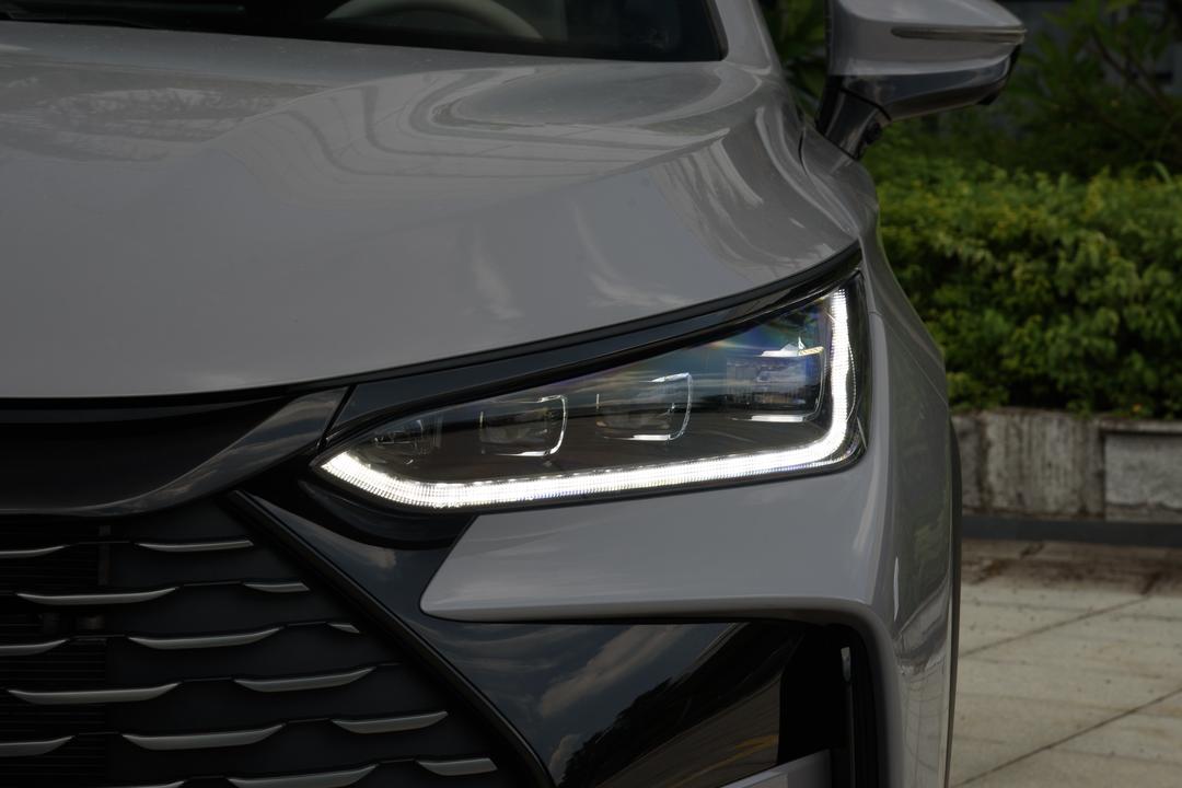 BYD Tang DM 2026, фото 12