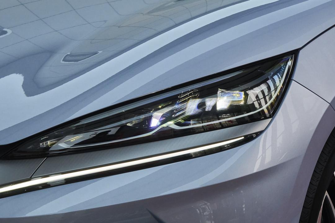 BYD Qin L EV 2026, фото 14