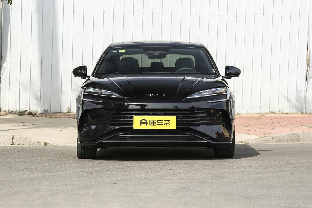 BYD Seal 07 DM 2026, фото 2