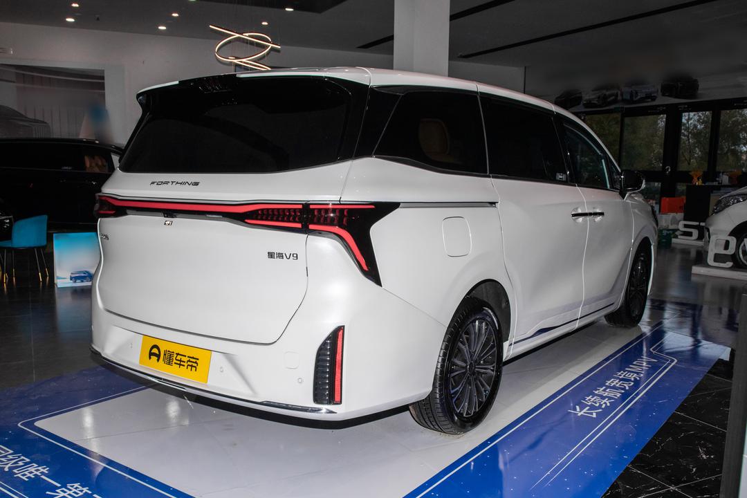 Dongfeng Starlight V9 2026, фото 7
