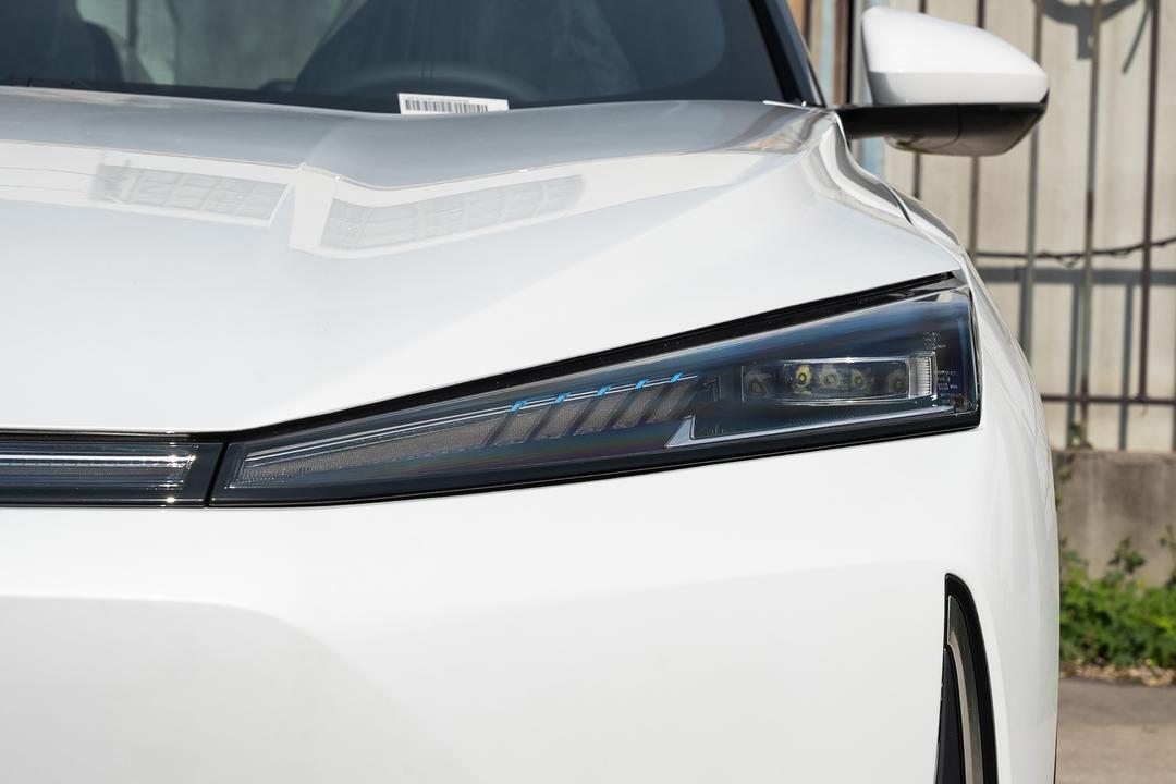 Dongfeng L7 PHEV 2026, фото 11