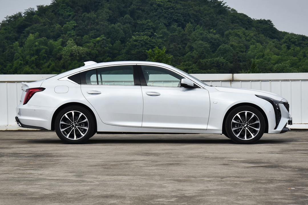 Cadillac CT5 2026, фото 8