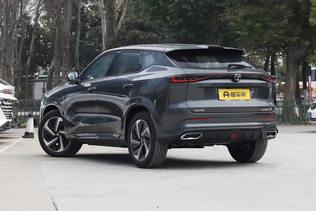 Changan UNI-Z PHEV 2026, фото 5