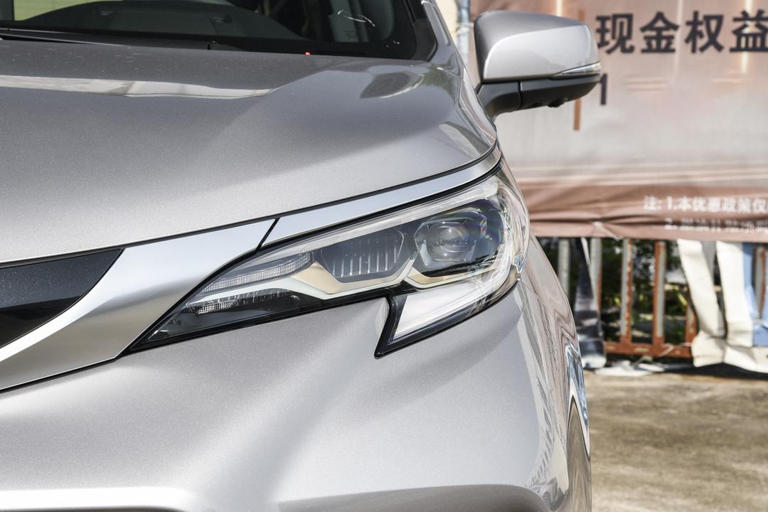 Toyota Granvia 2026, фото 11