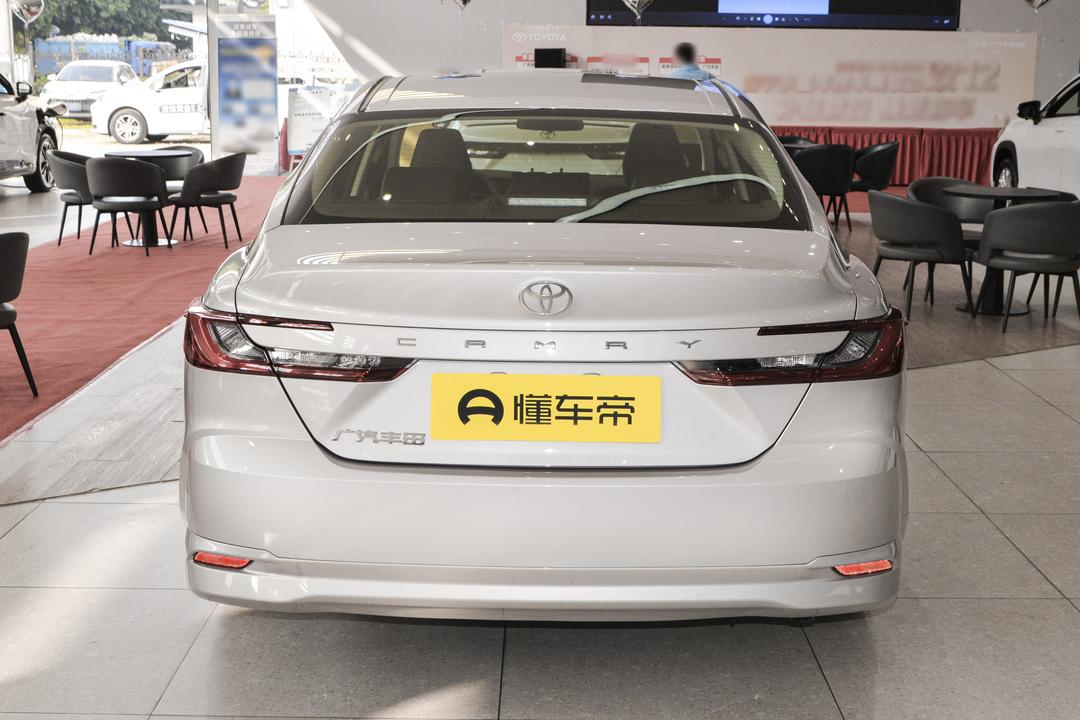Toyota Camry 2026, фото 6