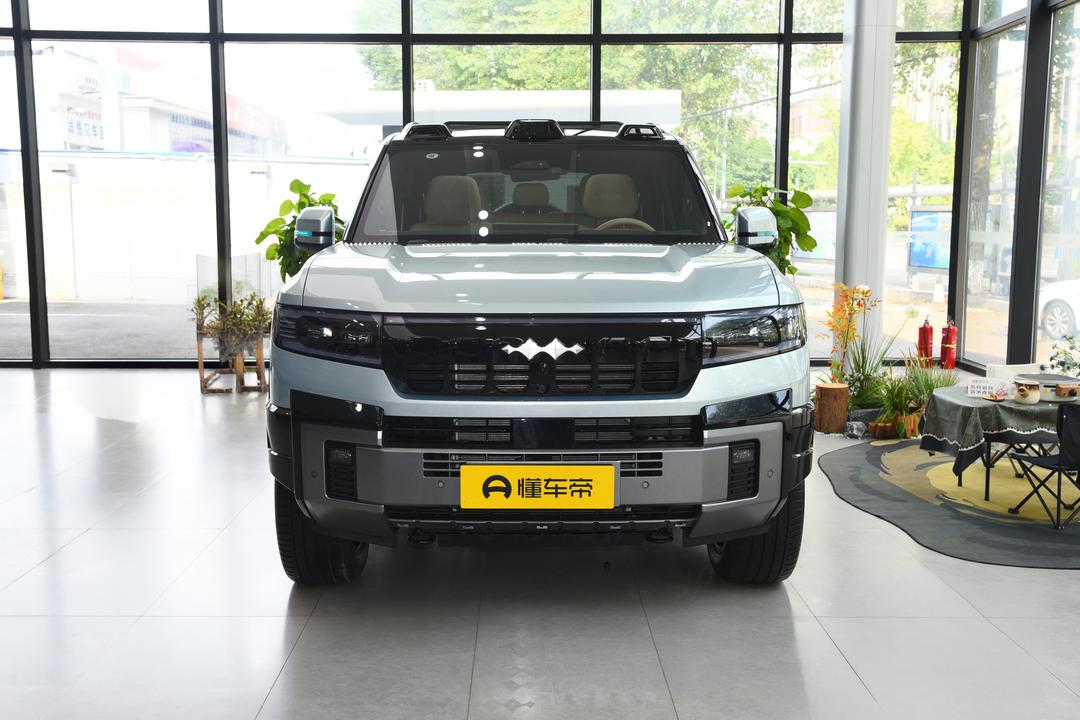 BYD Fangchengbao Leopard 8 2026, фото 2