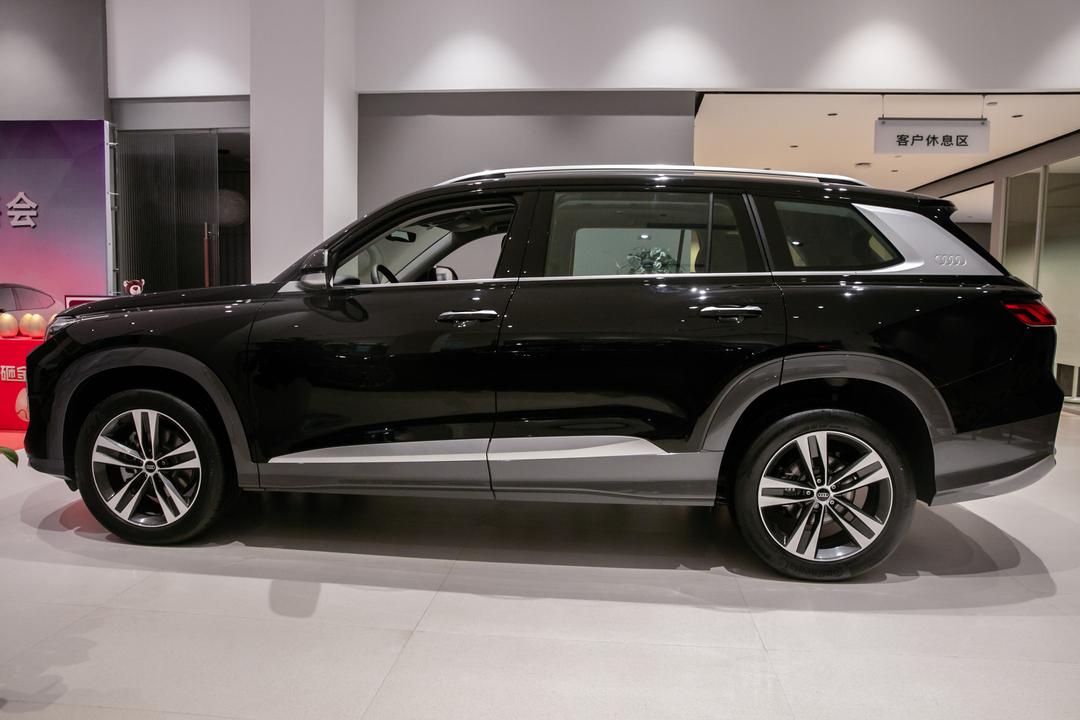Audi Q6 2026, фото 3