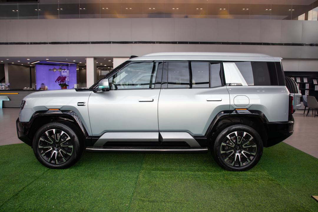 BYD Fangchengbao Leopard 8 2026, фото 4