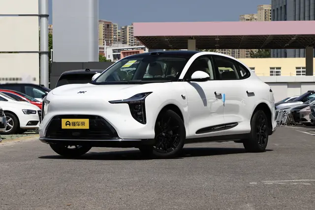 IM LS6 2026 — купить из Китая под заказ
