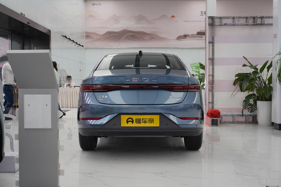 BYD Qin PLUS DM 2026, фото 6