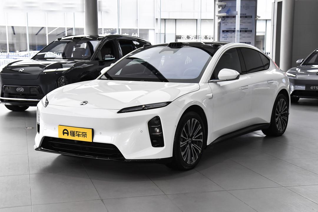 NIO ET5
