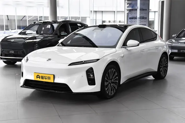 NIO ET5 2026 — купить из Китая под заказ