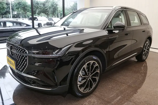 Lincoln Nautilus 2026 — купить из Китая под заказ