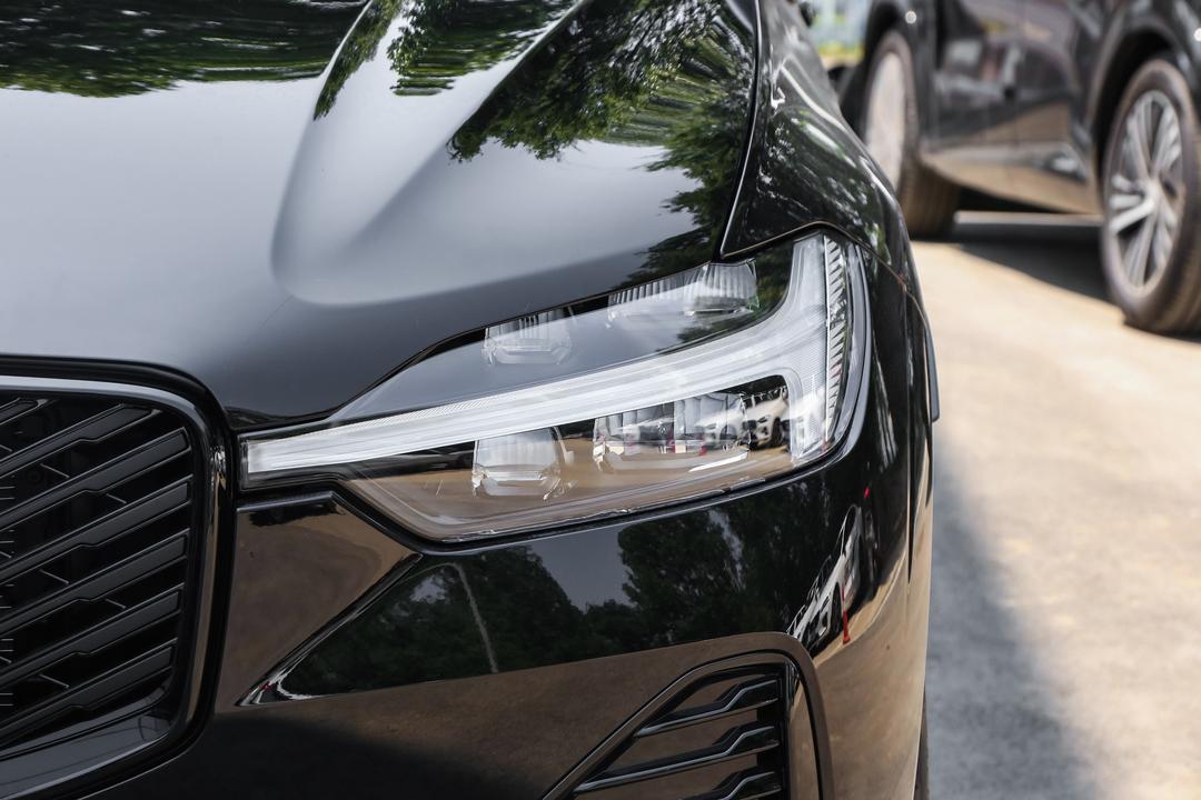 Volvo XC60 2026, фото 11