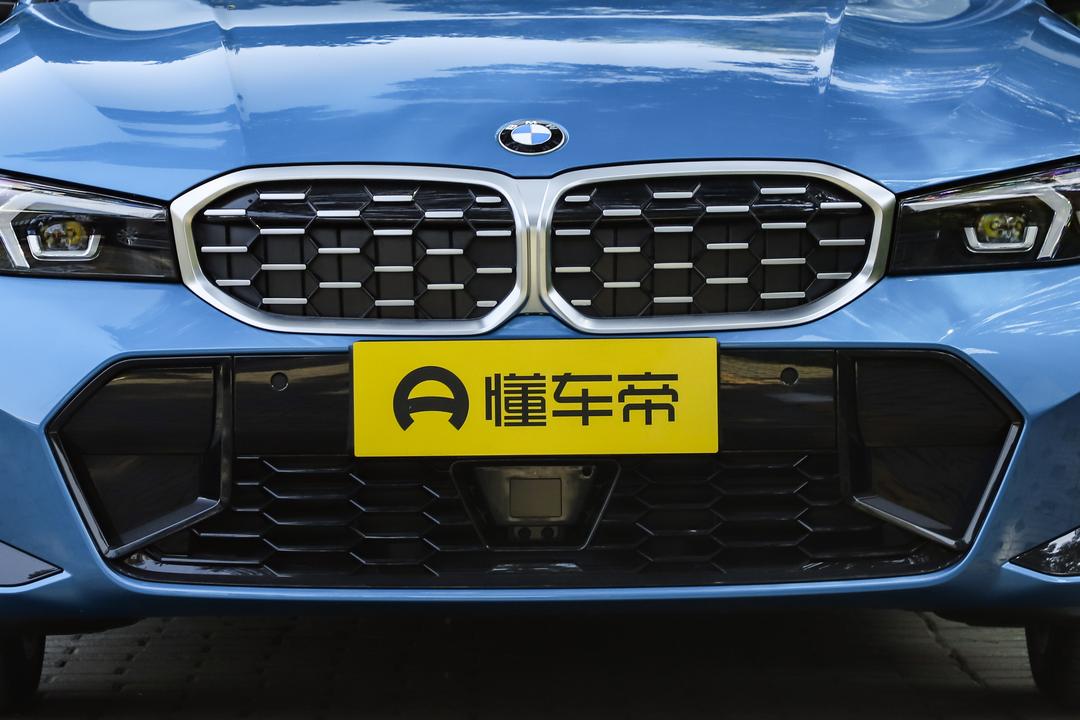 BMW 3 Series 2026, фото 10