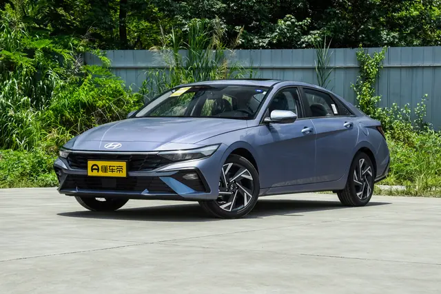 Hyundai Elantra 2026 — купить из Китая под заказ