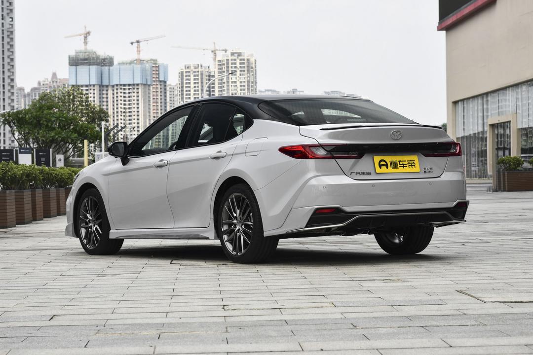 Toyota Camry 2026, фото 5