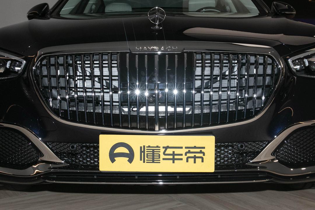 Mercedes-Benz Maybach S-Class 2026, фото 8